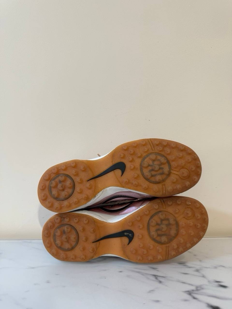 7699081