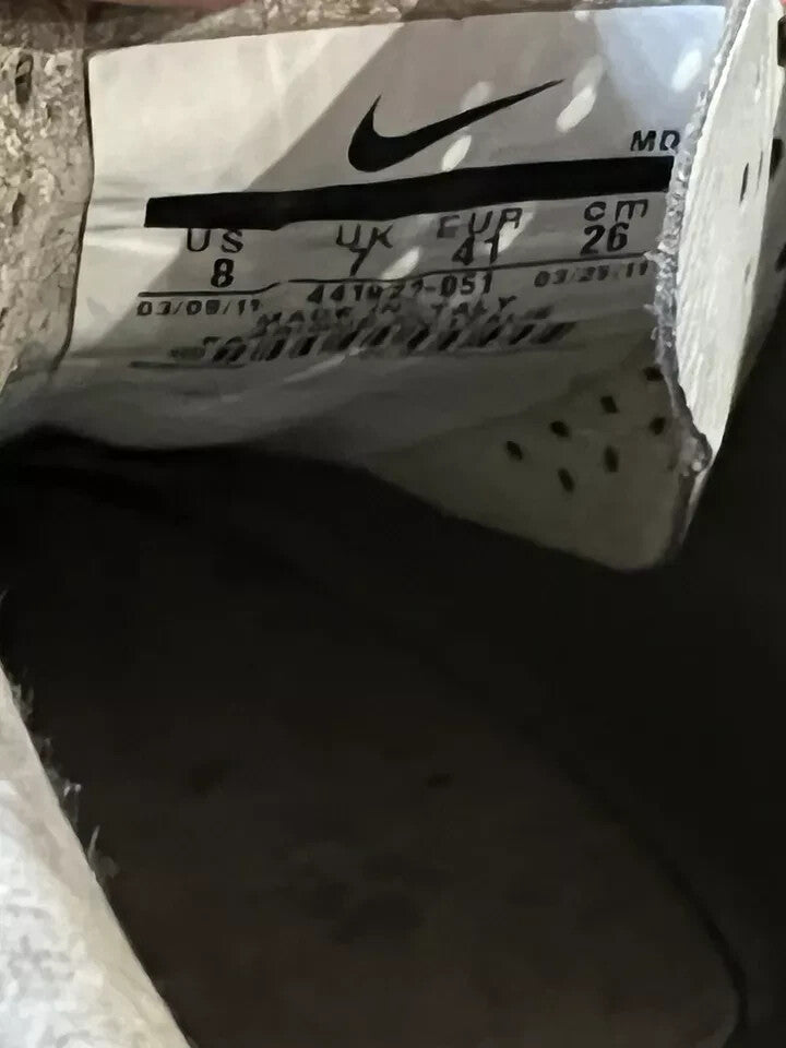 6973896