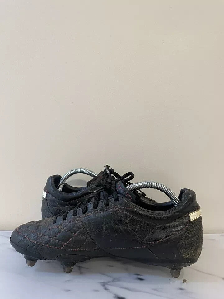 6973685