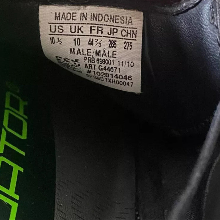 6973712