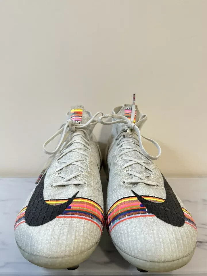 6973618